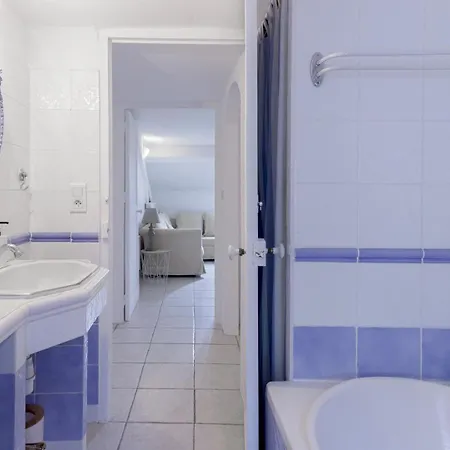 Apartment The Swiss Nest - Cozy And Comfortable Retreat Cannes