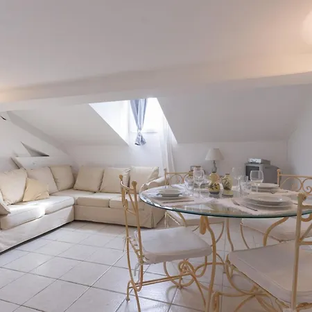The Swiss Nest - Cozy And Comfortable Retreat Apartment *